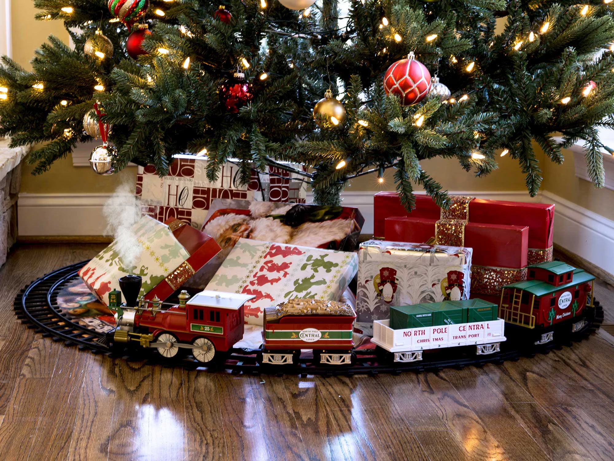 North Pole Central Ready to Play Train